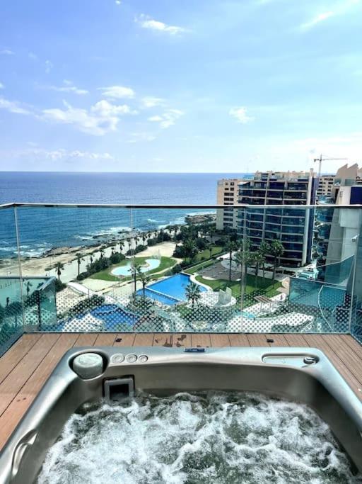 Punta Prima  Luxury Penthouse With A Private Jacuzzi! 아파트 외부 사진